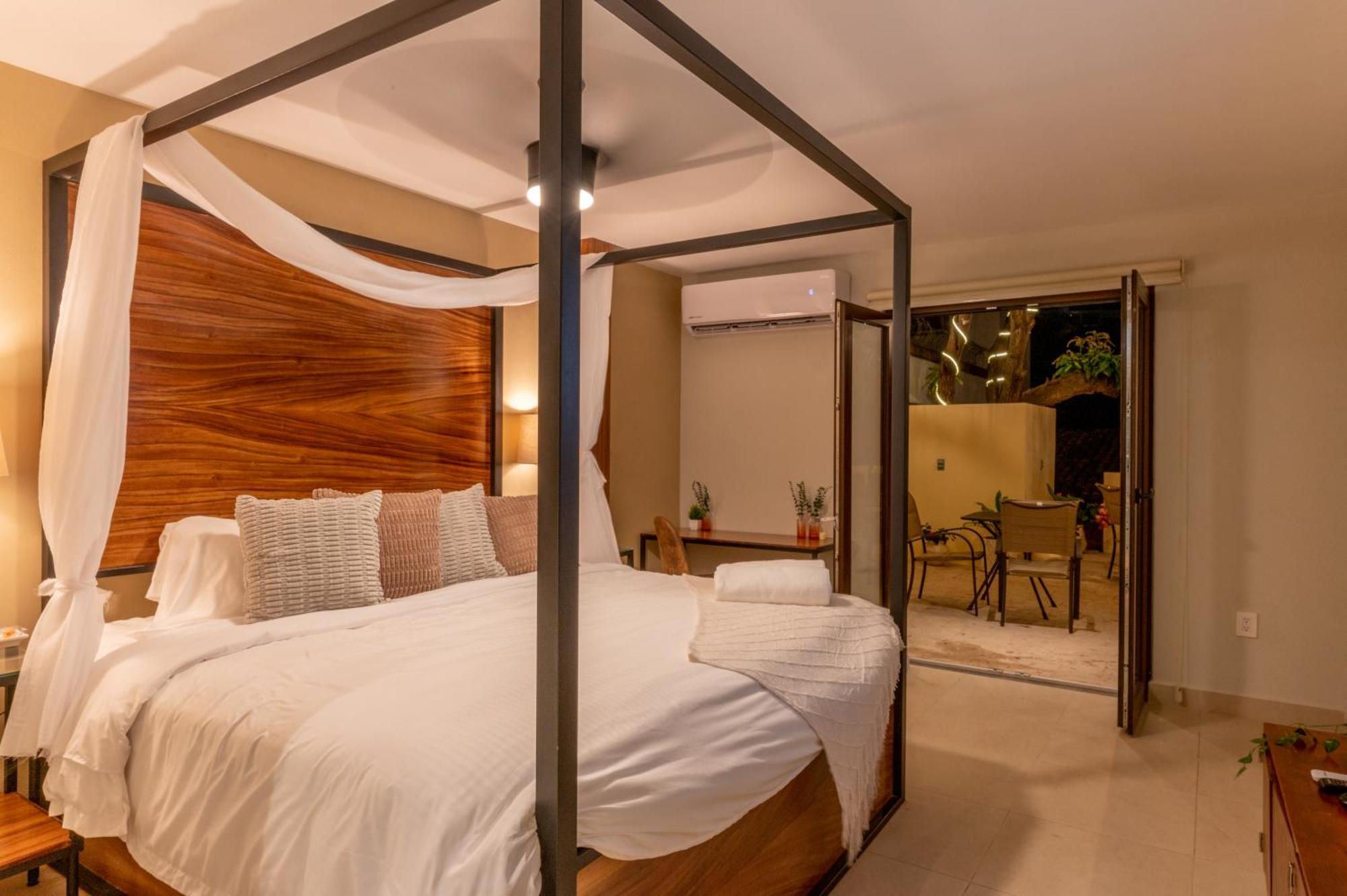 Casa Victoria Malecon - Adults Only Hotel Puerto Vallarta Luaran gambar