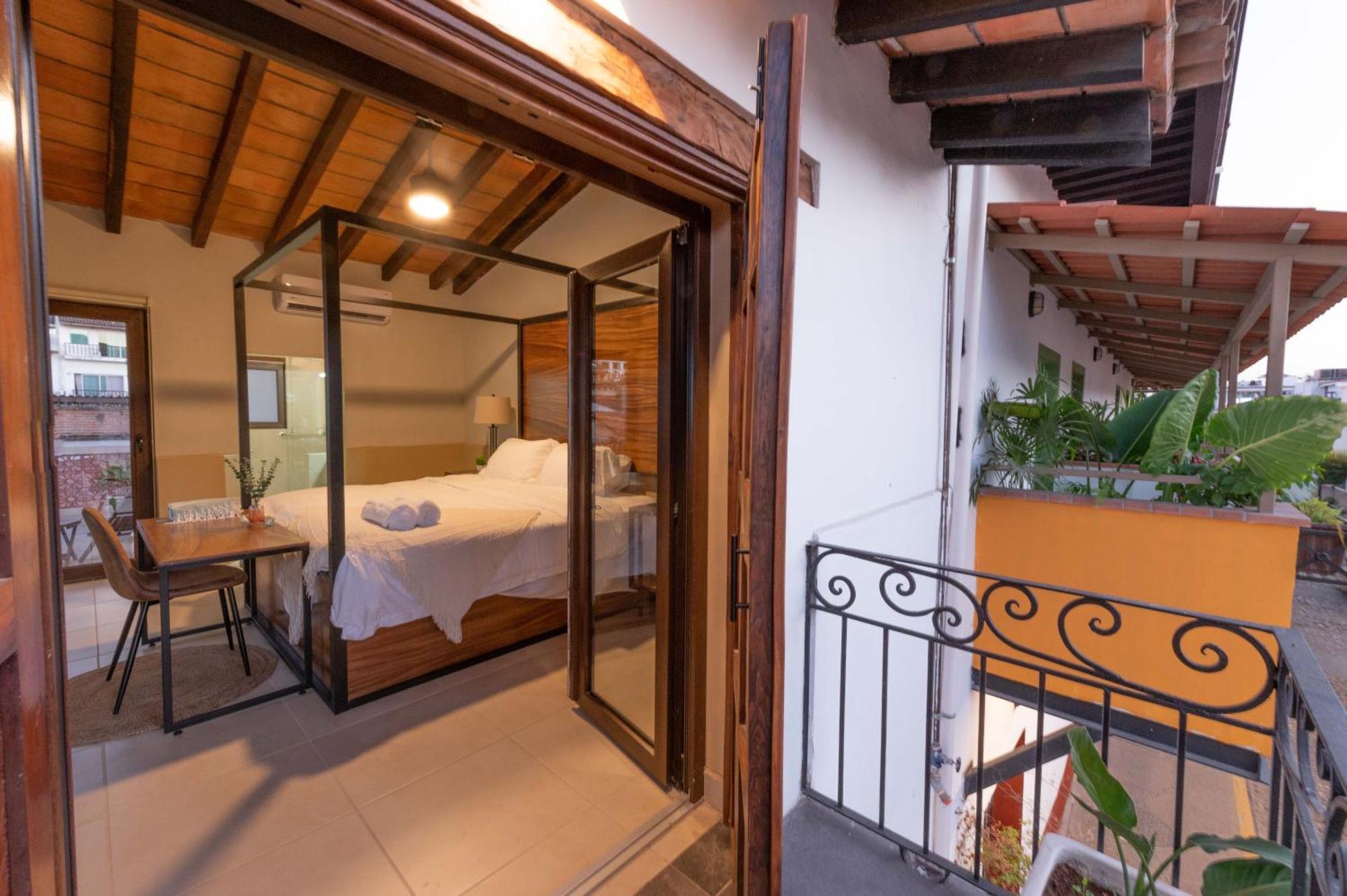 Casa Victoria Malecon - Adults Only Hotel Puerto Vallarta Luaran gambar