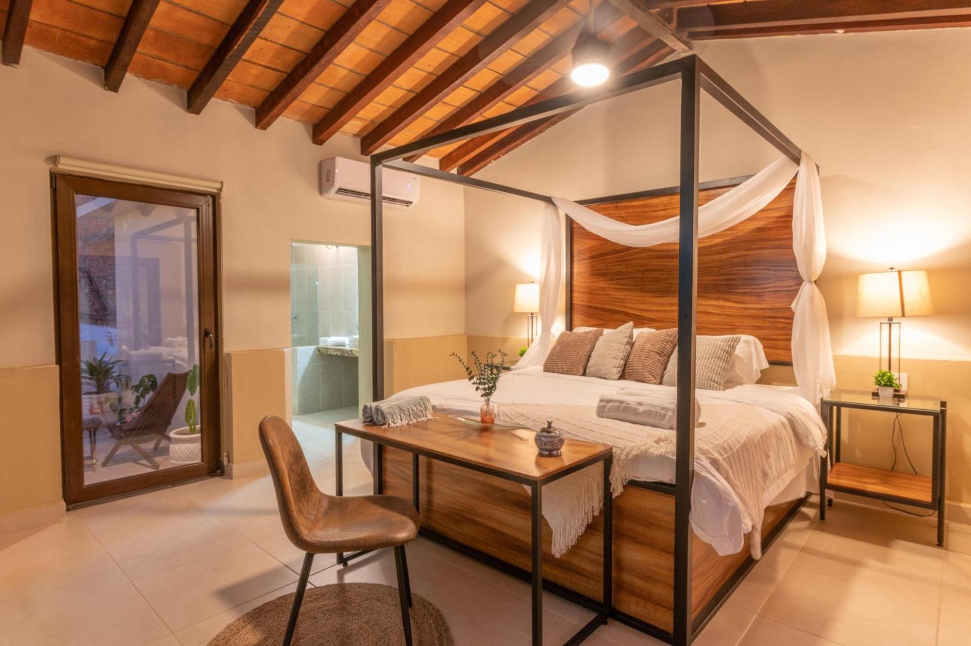 Casa Victoria Malecon - Adults Only Hotel Puerto Vallarta Luaran gambar