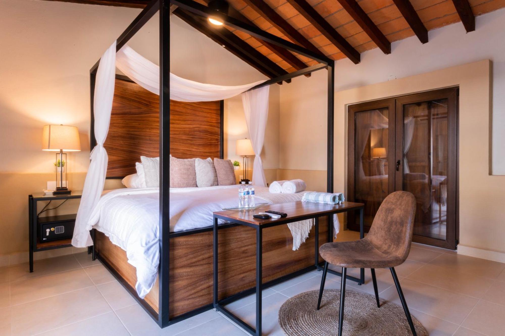 Casa Victoria Malecon - Adults Only Hotel Puerto Vallarta Luaran gambar