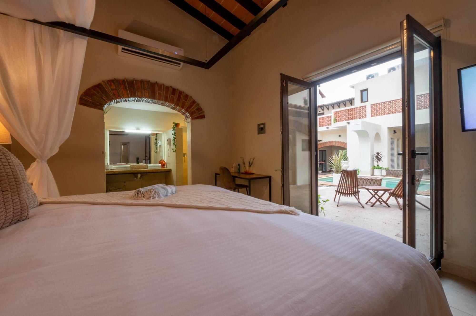 Casa Victoria Malecon - Adults Only Hotel Puerto Vallarta Luaran gambar